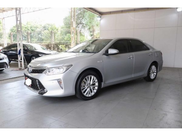 TOYOTA CAMRY 2.5 HV NAVI MINOR CHANGE E-CVT ปี2016